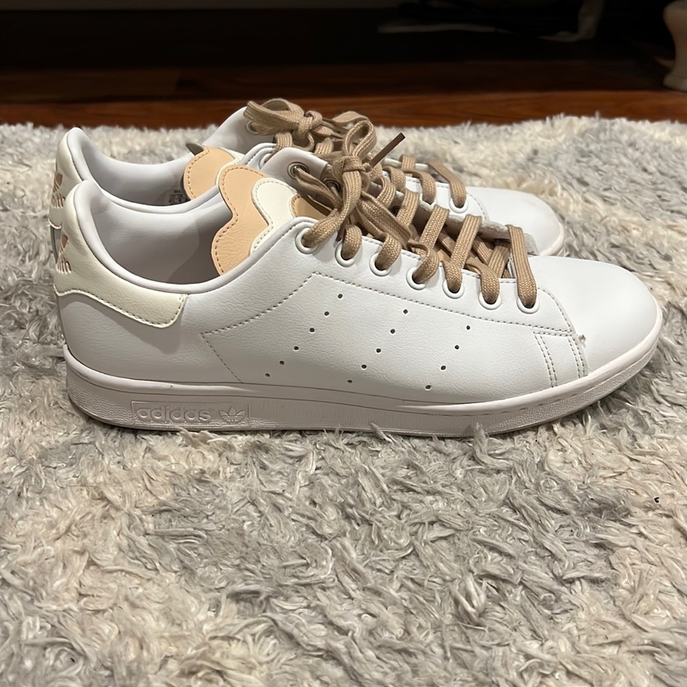 Adidas Sam smith sneakers